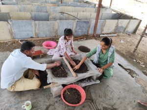 Seiving of vermicompost