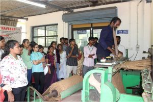 Demonstration on coir processing Central Coir Research Institute, Alappuzha