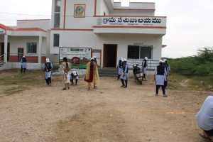 Swatch Bharath campaign rally and cleaned premises of Pasaluru Secreteriat, PHC, RBK and ZP High School, Garladinne. (7)